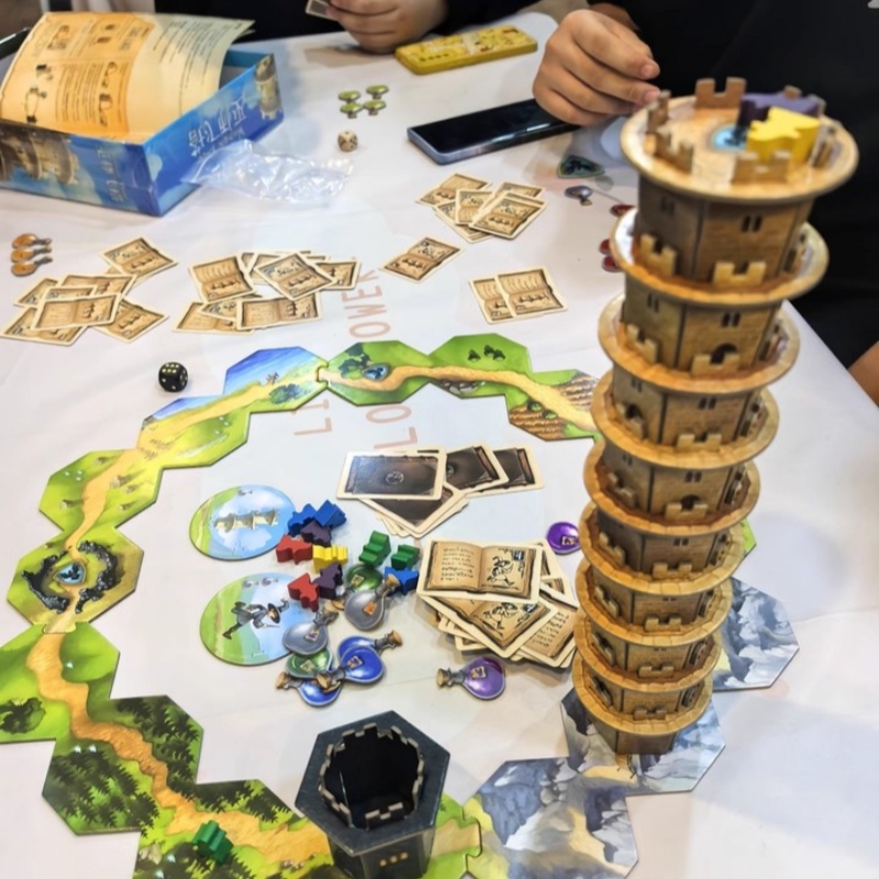 Wandering Towers Strategy Boar - Board Game Strategi ulasan dan harga